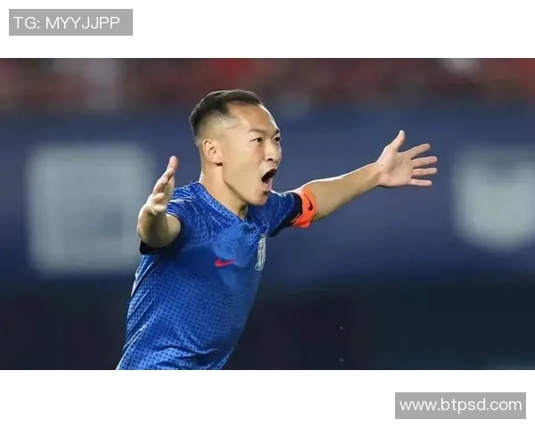 吴曦精彩直塞助力上海申花再创佳绩展现球队团结与拼搏精神