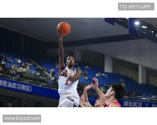 广东宏远主场胜山西队，取得常规赛六连胜，豪取榜首位置